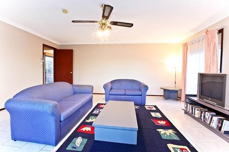 Property photo of 1 Somercotes Close Glen Alpine NSW 2560