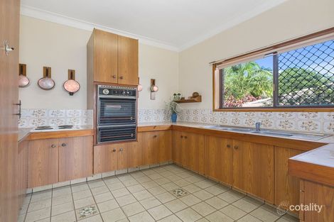 Property photo of 18 Cominan Avenue Banora Point NSW 2486