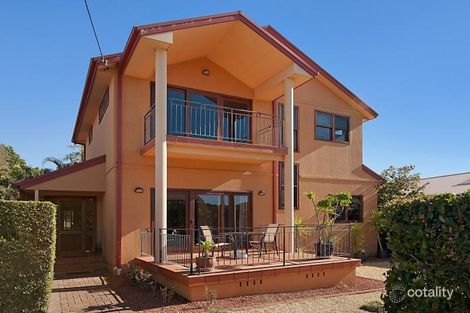 5 Young St, Norah Head, NSW 2263