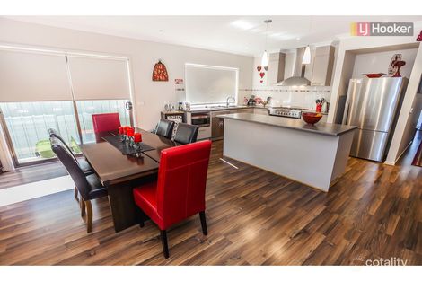 Property photo of 10 Moxie Road Craigieburn VIC 3064