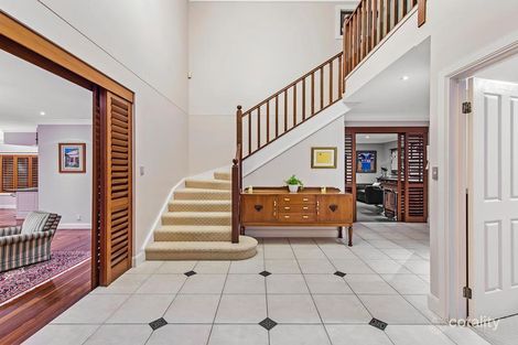 Property photo of 46 Canada Place Arundel QLD 4214