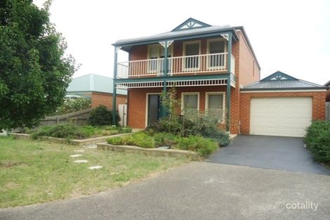 33 Hollington Cres, Point Cook, VIC 3030