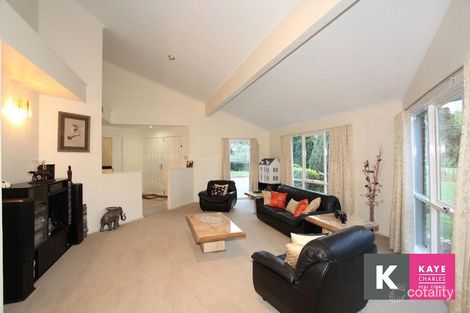 Property photo of 32 Caserta Drive Berwick VIC 3806