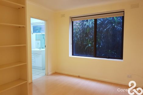 Property photo of 16/16 The Esplanade Clifton Hill VIC 3068