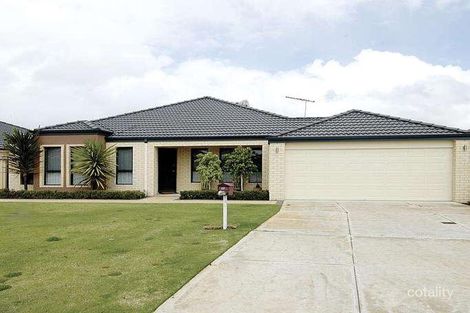 17 Savannah Cct, Success, WA 6164