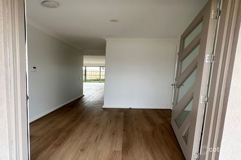 Property photo of 44 Curtin Drive Deanside VIC 3336