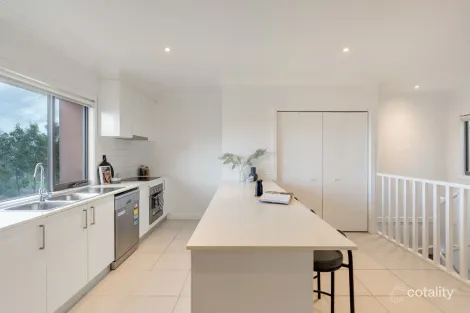 Property photo of 11/1-15 Beddison Road Craigieburn VIC 3064