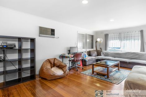 Property photo of 10 Piedmont Close Endeavour Hills VIC 3802