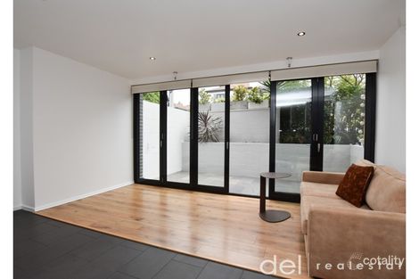Property photo of 1/17 Ellesmere Road Windsor VIC 3181