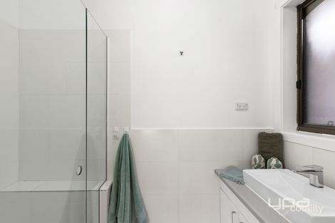 Property photo of 11 Meredith Street Kings Park VIC 3021