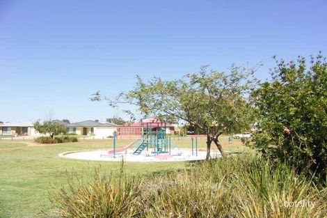 Property photo of 39 Babbler Turn Bennett Springs WA 6063