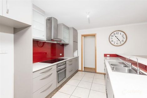 Property photo of 24 Evelyn Sturt Drive Willunga SA 5172