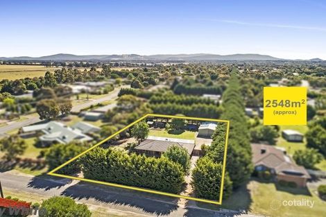 Property photo of 52 Ewing Drive Romsey VIC 3434