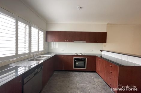 Property photo of 15 Cavalry Circuit Maribyrnong VIC 3032