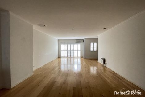 Property photo of 15 Cavalry Circuit Maribyrnong VIC 3032