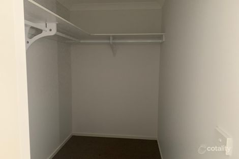 Property photo of 2 Bradman Drive Woongarrah NSW 2259