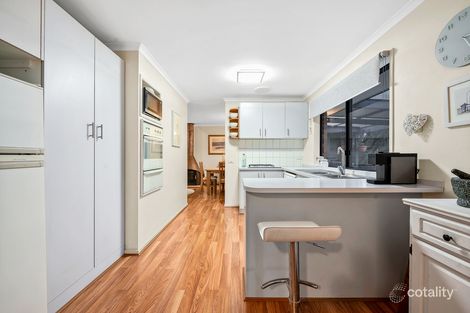Property photo of 5 Stallion Court Narre Warren South VIC 3805