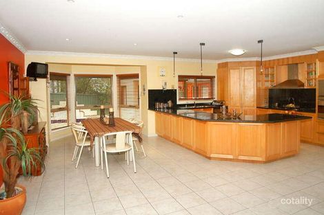 Property photo of 3 Lamplight Way Attwood VIC 3049