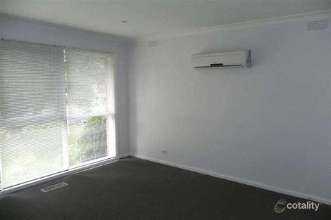 Property photo of 22 Rowitta Drive Glen Waverley VIC 3150
