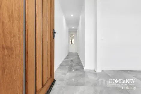 Property photo of 10 Galah Chase Beveridge VIC 3753