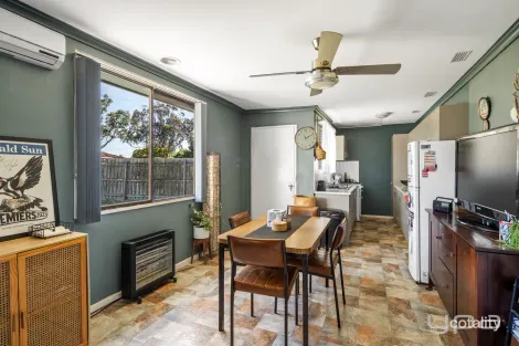 Property photo of 17 Cawood Drive Sunshine West VIC 3020
