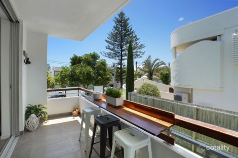 Property photo of 3/20 Tamborine Street Mermaid Beach QLD 4218