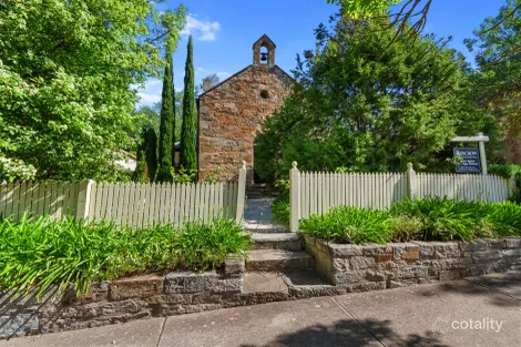 18 Victoria Rd, Clare, SA 5453