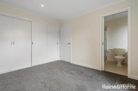 Property photo of 19 Hilltop Way Gisborne VIC 3437