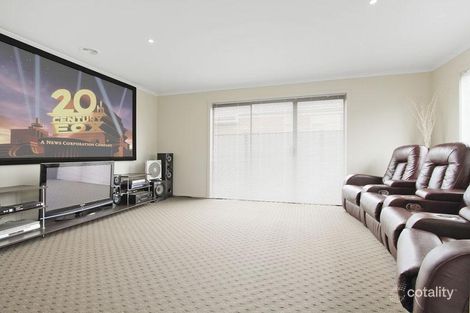 Property photo of 8 Enright Parade Point Cook VIC 3030