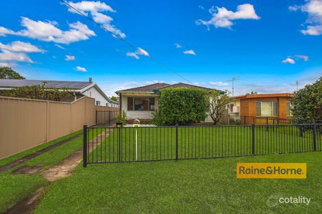 18 Mackenzie Ave, Woy Woy, NSW 2256