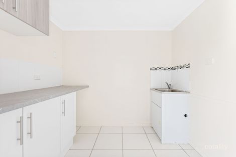 Property photo of 6 Hass Place Emerald QLD 4720