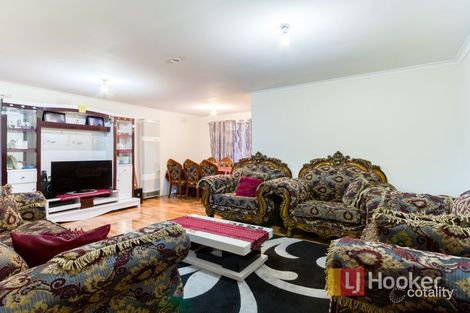 Property photo of 5 Ellaswood Court Hampton Park VIC 3976