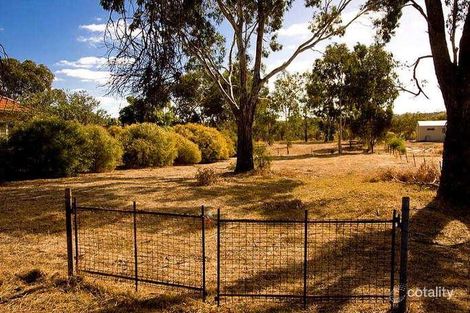 14 Knight St, Northam, WA 6401