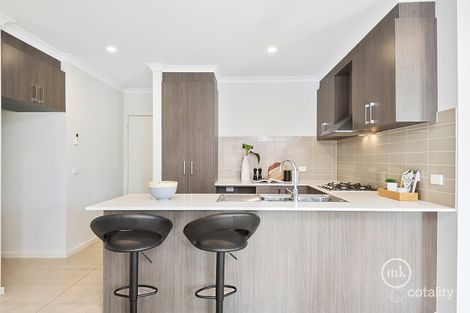 Property photo of 18 Bateleur Crescent Doreen VIC 3754
