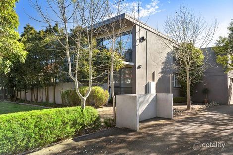 2/111 Kilby Rd, Kew East, VIC 3102