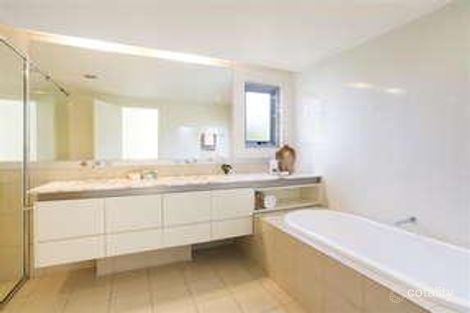 Property photo of 1511/22 Refinery Parade New Farm QLD 4005