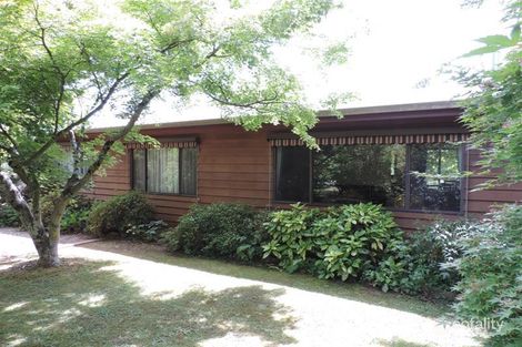 4 Hampton Ct, Bright, VIC 3741