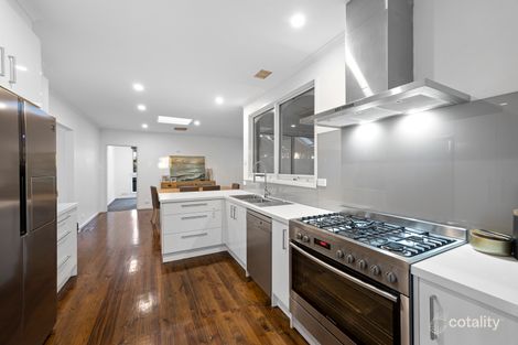 Property photo of 10 Crestway Lilydale VIC 3140