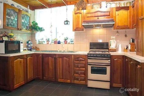 Property photo of 11 Donald Avenue Essendon VIC 3040