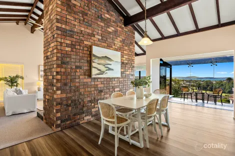 Property photo of 4 Lindsay Avenue Kiama Downs NSW 2533