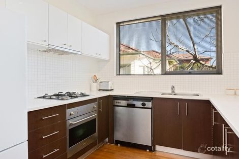 Property photo of 2/111 Kilby Road Kew East VIC 3102