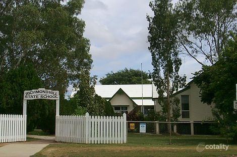 36-42 Baker St, Richmond Hill, QLD 4820