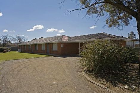 Property photo of 1 Queen Elizabeth Drive Armidale NSW 2350
