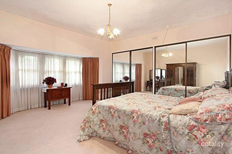 Property photo of 4 Bletchley Road Hughesdale VIC 3166