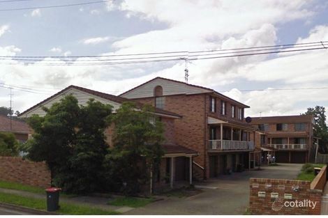 2/4 Heaslip St, Coniston, NSW 2500