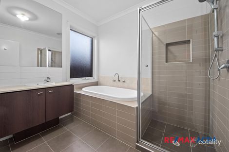 Property photo of 27 Fieldwren Drive Williams Landing VIC 3027
