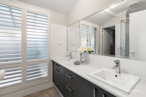 Property photo of 4 Stewart Way Kardinya WA 6163