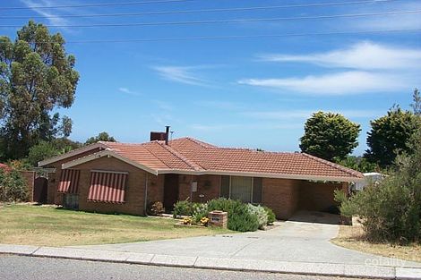 Property photo of 33 Newstead Crescent Parmelia WA 6167