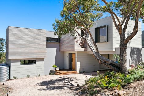 Property photo of 8 Narani Way Fairhaven VIC 3231