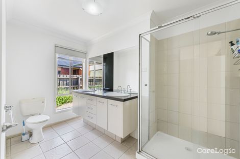 Property photo of 18 Willowood Court Taylors Hill VIC 3037